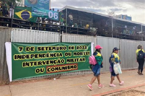 De Setembro Faixas De Manifestantes Pedem Interven O No Stf E