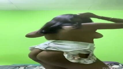 Sexy Indian Lady Showing Boobs And Pussy