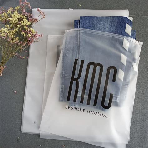 Custom Apparel Plastic Packaging Bags With Zipper Clothes Packaging