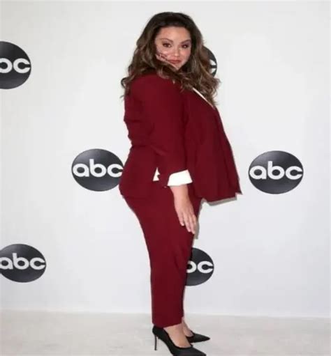 50 Katy Mixon Hot And Sexy Bikini Pictures Woophy