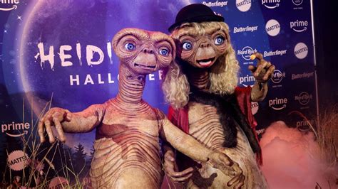 Heidi Klum Sorprendi Con Disfraz De E T Para Halloween Horas