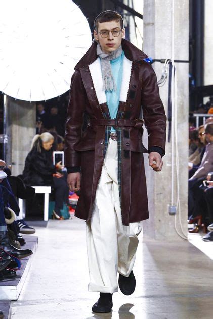 Lanvin Menswear Fall Winter 2017 Paris - NOWFASHION | Lanvin menswear ...