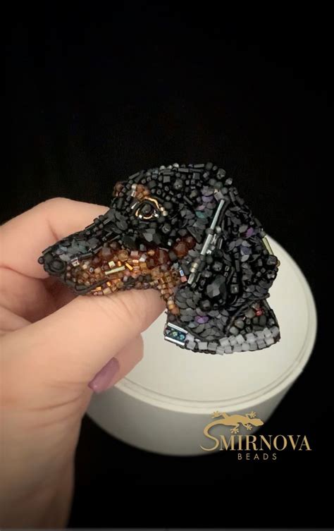 Брошь собака | Perline, Stoffe, Gioielli