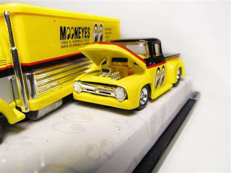 Hot Wheels Mooneyes Ford Truck Coe