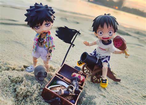 I made nendoroids of my favourite captains! : r/OnePiece