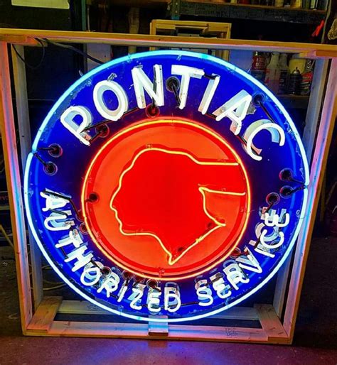 Original Pontiac Service Neon Sign Neon Art Neon Signs Garage Art