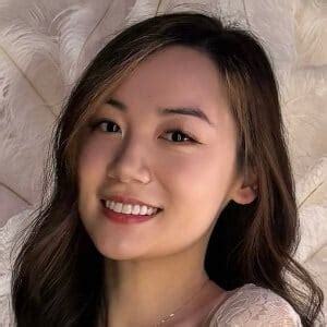 fanfan - Age, Family, Bio | Famous Birthdays