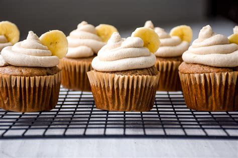 Vegan Banana Cupcakes Bravabod