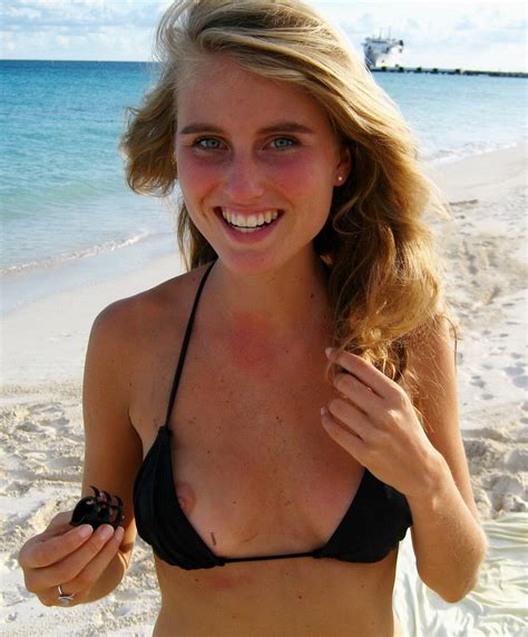 Nipslip Blonde Usernameexists