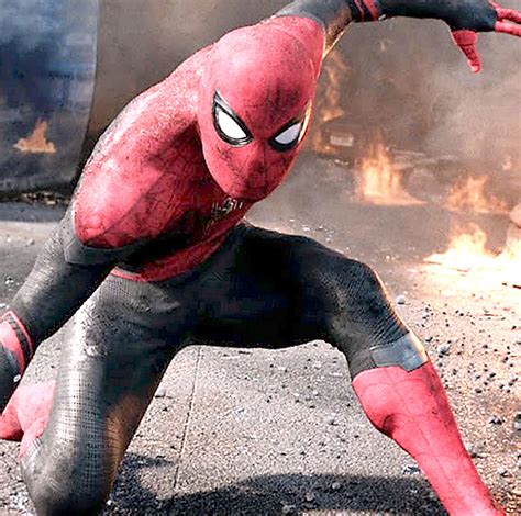 После «Человек-паук: Вдали от дома» раскрыт новый враг Человека-паука ...