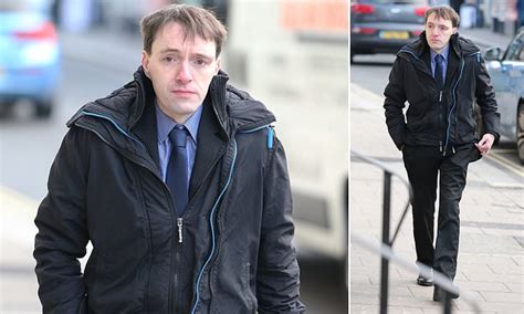 Met Police Officer Who Was Caught Performing A Sex Act On A Train Still On The Force Six Years