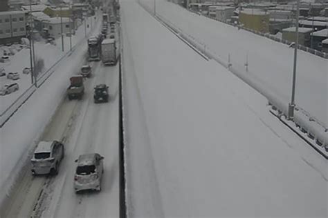 大雪 関東でも「高速道＋国道ダブル通行止め」発生 札幌近郊は猛吹雪で寸断 2024年1月16日 エキサイトニュース