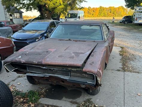 440 4 Speed 1969 Dodge Charger R T Project Barn Finds