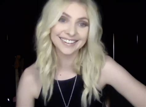 taylor momsen  bullied  iconic role   grinch