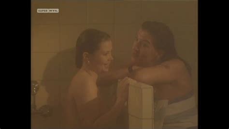 Naked Annette Frier In Hinter Gittern Der Frauenknast