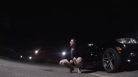 Mature Transvestite Sissy Is On The Lookout Outdoors For Some Bananas To Suck Shemale Porn