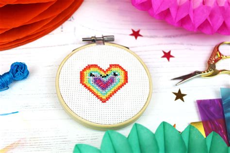 Rainbow Heart Mini Cross Stitch Kit Ellbieco