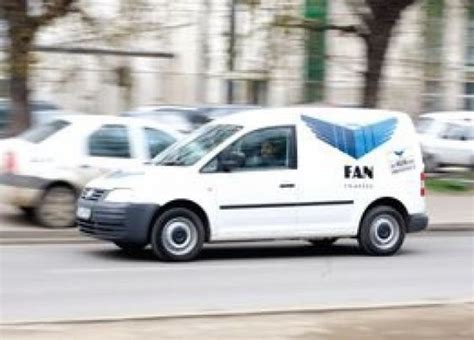Jos pălăria pentru angajaţii FAN Courier Târgovişte! ⋆ Ioana Radu
