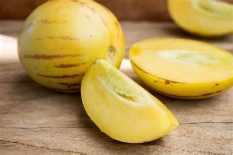 Pepino Melon: Origins, Nutritional Properties, Benefits, and Recipes