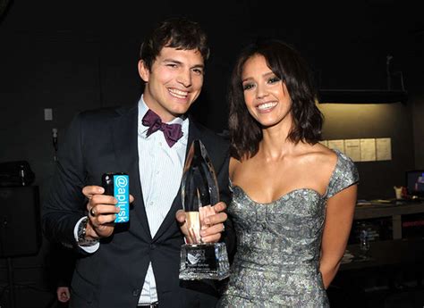 Jessica Alba Leggy In Mini Skirt Paparazzi Pictures Porn Pictures XXX Photos Sex Images