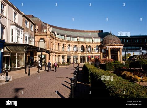 Victoria Gardens Shopping Centre Station Square Harrogate North