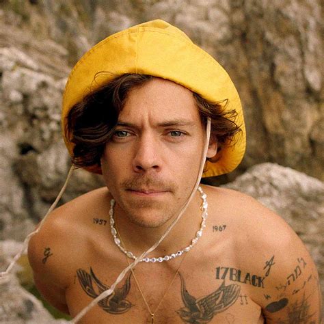 Harry Styles Explores Italys Amalfi Coast In Golden Music Video