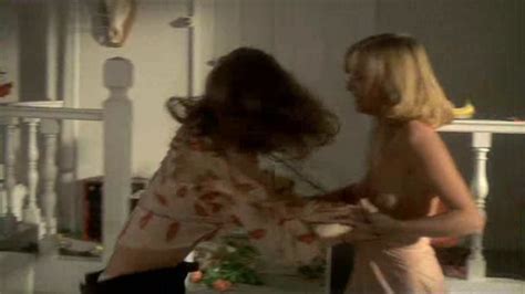 Naked Vivi Rau in Der må være en sengekant