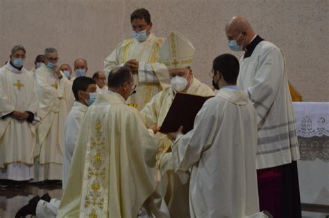 Ordinazione Presbiterale Del Diacono Don Roberto Pavone Diocesi Di