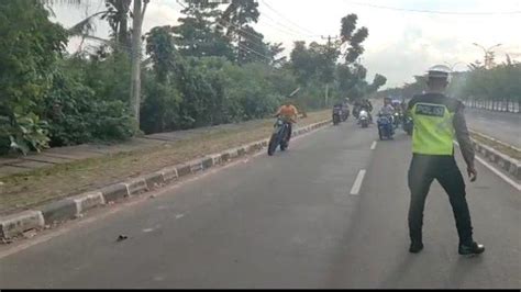 Polisi Bubarkan Aksi Balap Liar Remaja Di Jalan Kp B Kota Serang