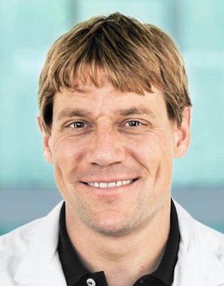 Dr Med Markus Noger Orthopädie Wirbelsäulen Chirurgie Docapp Ch