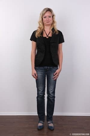 Sexy Blonde Mama With Super Hot Tits Shows Boobs Pussy XXX Dessert