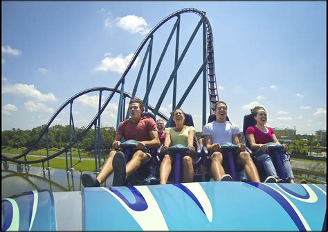 Easy ways to get the best discounts on tickets to six flags 25