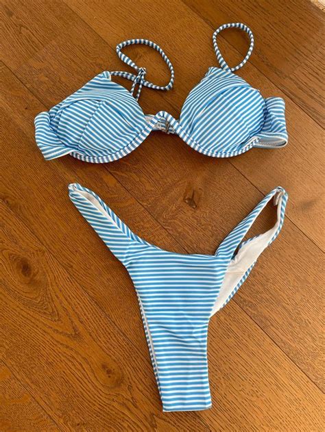 Neu gestreiftes Bikini Blau Weiss Gr M Neu gemäss Beschreibung in Bassersdorf für CHF