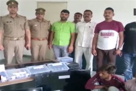 Noida Police Busted Thieves Gang And Arrested 2 Accused लग्जरी कार में सवार होकर यह गैंग ऐसी