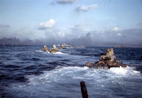 Photo Lvts Underway Off Iwo Jima Feb World War Ii Database