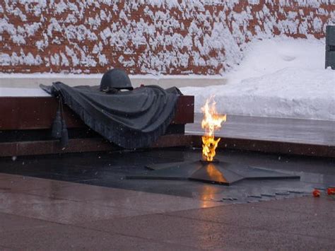 Минута Молчания (Нина Мак) / Стихи.ру