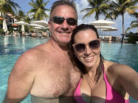 Sara Carter Wiki Bio Fox News Age Twitter Husband Bikini Photos Height And Weight