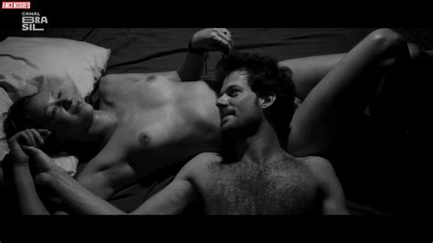 Naked Carol Melgaço in 30 Anos Blues