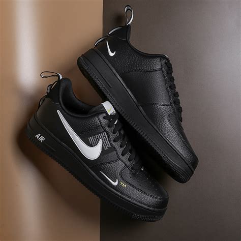 Мужские кроссовки Nike Air Force 1 `07 LV8 Utility (AJ7747-001 ...