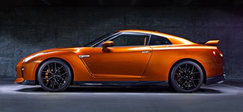 Video Nissan Gt Rs 38 Litre Twin Turbo V6 Engine Still A Handmade
