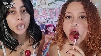 Amigas Asmr Chupando Piruletas Juntas XVIDEOS