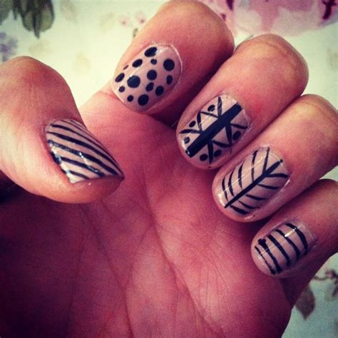 Nude Black Beauty Nails Nude