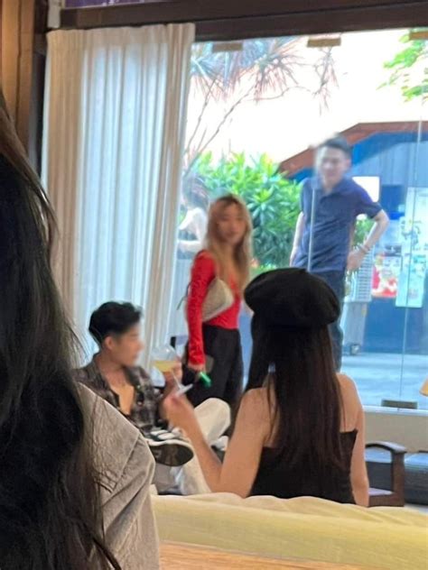 Hot girl TDDC Phạm Như Phương bị chụp lén khi hẹn hò cùng bạn trai dân