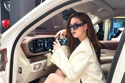 Chân dung hot girl đứng sau kho hàng nhập lậu khủng Đài Phát thanh và truyền hình Hà Nội