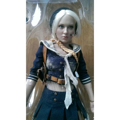Hot Toys Sucker Punch Babydoll Scale Hobbies Toys Toys Games On Carousell