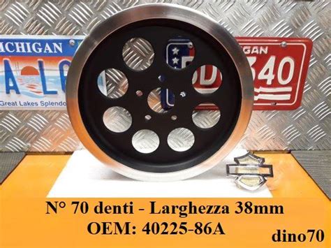 408 99 Harley Puleggia Corona Di Trasmissione A 70 Denti OEM 40225