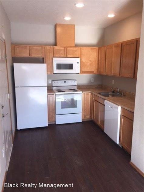 W St St Cheney Wa Apartment For Rent