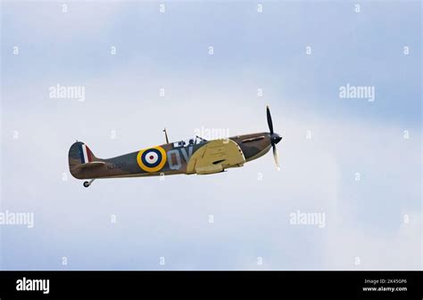 Supermarine Spitfire Plane Spitfire Mk IA Flying Side View Duxford