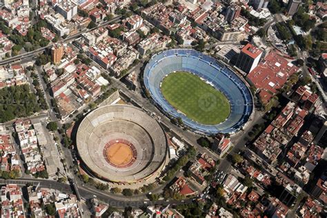 mexico city stadium aerial view cityscape panorama 18803863 Stock Photo ...