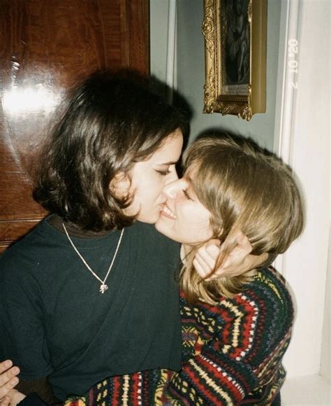 Pin By Lottie On Zapisane Na Szybko Girls In Love Cute Lesbian Couples Lesbian Love